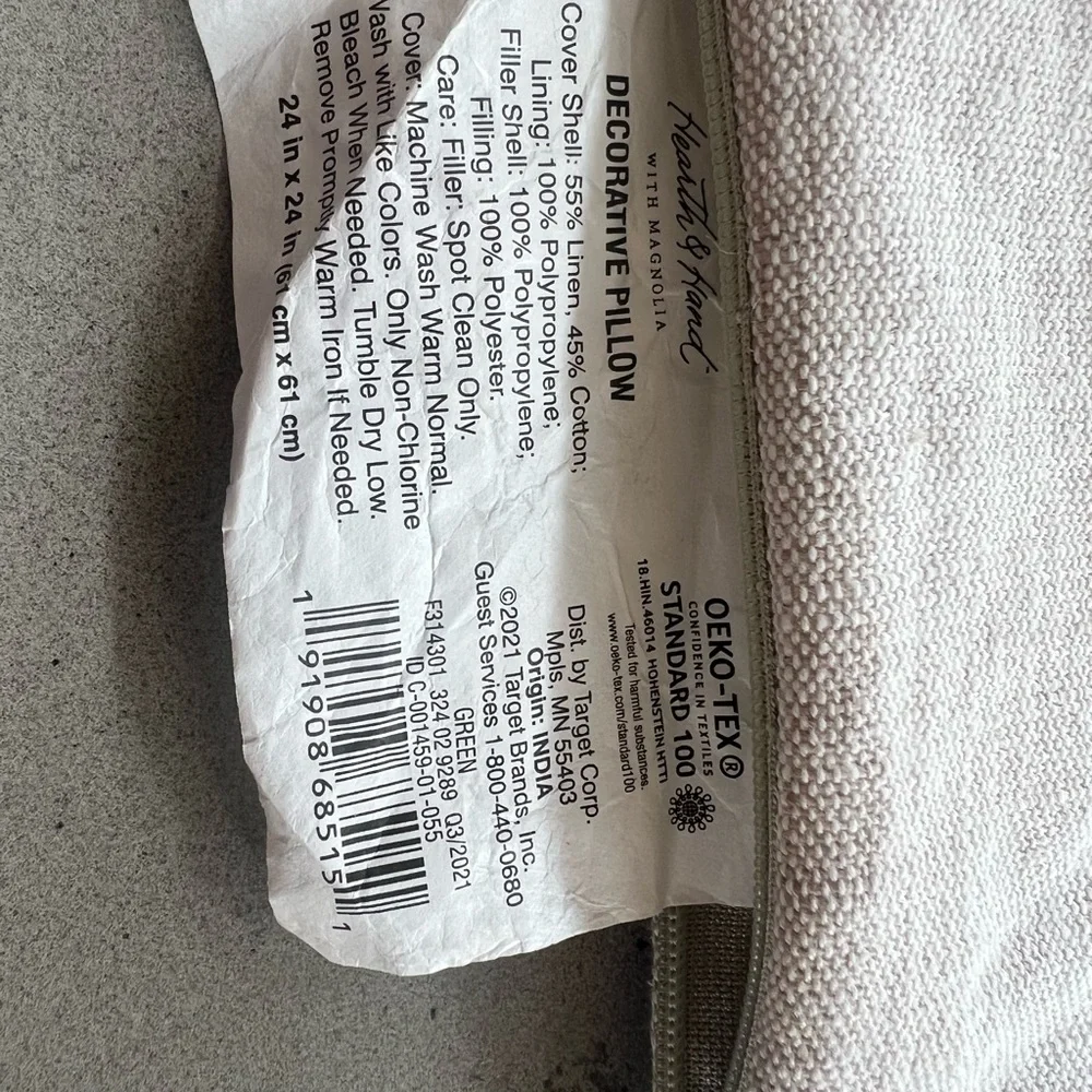 Hearth & Hand White Cream Pillow Shams with Green Stripe (Pair)